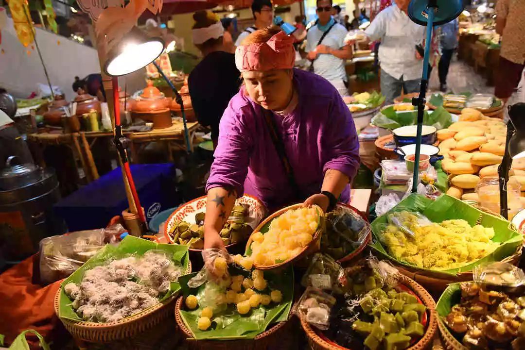 《星期一的丰满》第11集:贫乳妹子的惊人成长|suncitygroup太阳成集团(图3) 太阳成官网