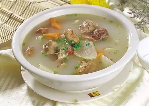 suncitygroup太阳成集团:她还是个孩子啊!《埃罗芒阿老师》最新卷预览图曝光(图2) suncitygroup太阳成集团